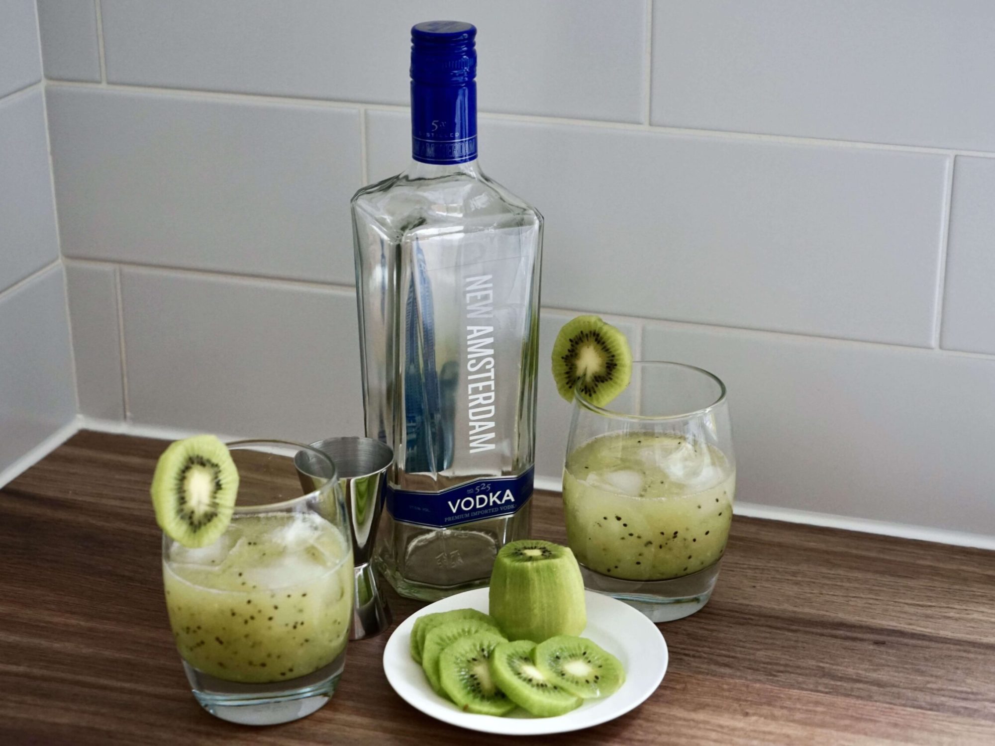 Kiwi Caipirinha Cocktail
